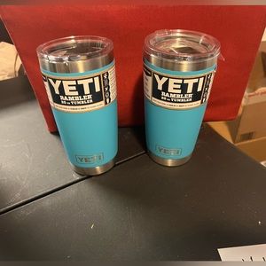 SET OF TWO AUTHENTIC DISCONTINUED REEF BLUE 20 pz RAMBLERS